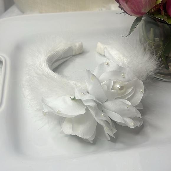 FEATHERY PEARL HEADBAND - Picture 5 of 6